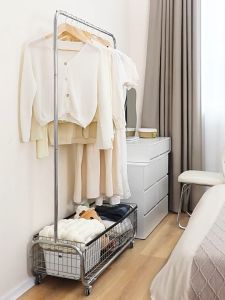 Rak Gantungan Baju Keranjang Pakaian Aesthetic Display Butik Stand Hanger Single Jemuran Stand Hanger Pakaian 4 Roda