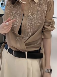 เสื้อเชิ้ตแขนยาวผู้หญิงสไตล์เกาหลีทรงหลวมสไตล์เกาหลีทรงหลวมพิมพ์ลายดอกไม้ผ้าโพลีเอสเตอร์ฤดูร้อนปี 2025