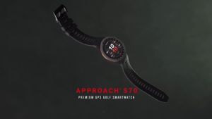 Garmin Approach S70 47mm / 42mm Premium GPS Golf Smartwatch with AMOLED display and 43K+ Preloaded Golf Courses