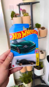 Vỉ đồ chơi siêu xe mô hình Hot Wheels nhiều mẫu. Tỷ lệ: 1:64. Giao ngẫu nhiên Không chọn mẫu.