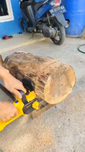 KEELAT KEC009 Brushless Cordless Chainsaw 12 Inch Electric Saw Chainsaw Battery Wood Cutter Gergaji Elektrik