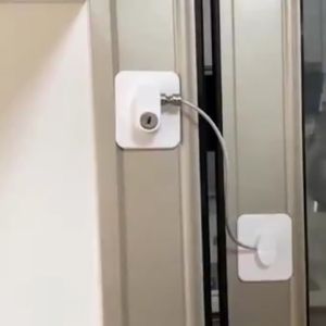 【COD】24hours delivery✅Refrigerator Lock Children Protection Baby Safety Lock With Metal Key Punching Free Cabinet Door Drawer Window Fridge Lock For Kids