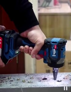Dong Cheng DCPL208 20V Cordless Brushless Impact Driver Mesin Impact Drill Hammer Drill Kerja Lasak