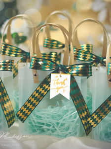 Small Transparent Christmas Gift Bags Birthday Present Packaging Box Handheld Eco-friendly Plastic Candy Container Wedding Supplies