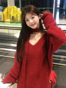 Loose Knitted Christmas Atmosphere Base Shirt Womens Autumn Winter Slimming Soft Cozy Lazy Style Long Sleeve One-Shoulder Top