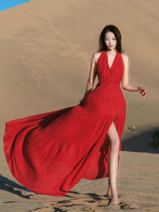 ชุดเดรสยาวสีแดง ชุดเดรสยาวทรงเอ ชุดเดรสยาวลำลอง ชุดเดรสยาวสำหรับท่องเที่ยวชายหาด ชุดเดรสยาวสีแดง สไตล์วันหยุด ชุดเดรสยาวสีแดง