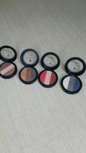 Mua 1 tặng 5 – Phấn mắt Hàn Quốc 3 màu kim tuyến nhũ lấp lánh Five Back Triple Eyeshadow 3g chọn màu tặng 5 miếng 5 Miếng Mặt nạ cấp ẩm Hàn Quốc tinh chất nha đam Farmstay Real Aloevera Essence Mask 23ml