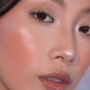 Kaleidos The Space Age Highlighter - Color-Shifting Shimmer Natural Glow Pressed Powder