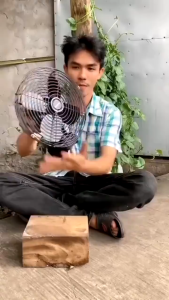 Quạt Chạy Pin 8 Inch - Quạt Tích Điện lồng sắt dùng chân pin phổ thông Makita siêu khỏe sử dụng lên tới 6 đến 8h bao hành 12 tháng lỗi 1 đổi 1