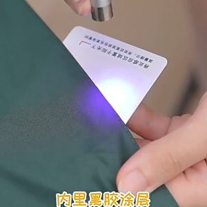 แฟชั่นแสงแคปซูลขนาดมินิร่มกันแดดร่มกันแดดป้องกันรังสียูวี 99% แคปซูลร่มพับหลายสี