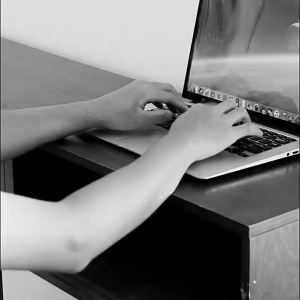 Foldable No-Drill Support Tray Keyboard Stand