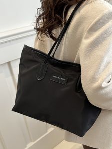 Large Capacity Oxford Cloth Tote Bag Womens Commuter Handbag Single Shoulder Bag Soft Handle Spring 2024 New Style