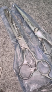 Bộ 2 Kéo Cắt Và Tỉa Tóc Chuyên Dụng ( hàng chuyên nghiệp)