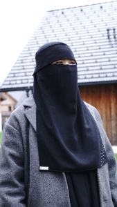 Alsyahra Exclusive Niqab Poni Pulldown Andalusia Sifon Silk Jetblack
