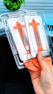 【1 แถม 1】ฟิล์มป้องกัน HD กำจัดฝุ่นอัตโนมัติiPhone 16ProMax 16Pro 16  16ProMax 15Pro 15 14ProMax 14Pro 13 12 12Pro 12ProMax XR 11 XSMAX X XS