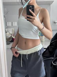 กางเกงขาสั้นผ้ายืดคอตตอนสีเทาสไตล์อเมริกันสำหรับผู้หญิง ทรงสปอร์ตเอวสูง ทรงบาง กางเกงขายาวสามส่วน ใส่ไปทำงานได้