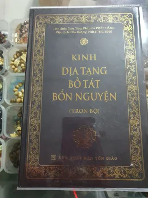 Kinh Địa Tạng Trọn bộ bìa cứng chữ lớn
