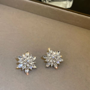 Ethnic Style Rhinestone Crystal Flower Pearl Stud Earrings for Women Vintage Creative Design Earring Fashion Jewelry Wholesale