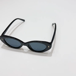 JN IMPRESSION New trendy small frame oval cat-eye sunglasses for women fashionable and versatile high-end sun protection sunglasses