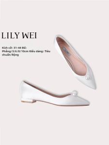 LILY WEI | Giày Cưới Mũi Nhọn Satin Trắng Phẳng Cổ Thấp Trang Trí Ngọc Trai Sang Trọng Thoải Mái