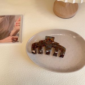 กิ๊บติดผมทรงฉลามขนาดใหญ่สีสันสดใสสไตล์ย้อนยุค Acetate กิ๊บติดผมแบบเรียบง่ายหรูหรา สไตล์เกาหลี ใหม่ล่าสุด