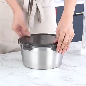 304 Stainless Steel Food Storage Container with Sealed Lid Food-Grade Heatable Lunch Box Round Fresh-Keeping Bowl Home Refrigerator Storage