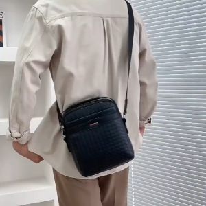 STGA272165 กระเป๋าสะพายไหล่ สําหรับผู้ชาย สีดำ มี 3 แบบสไตล์หนุ่มอ๊อฟฟิศ ใส่ของได้เยอะ น้ำหนักเบาและมีสไตล์ ทรงสวย