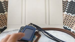 Aksesori Bisnis Terbaru: ID Card Holder Kulit Name Tag Model Signature