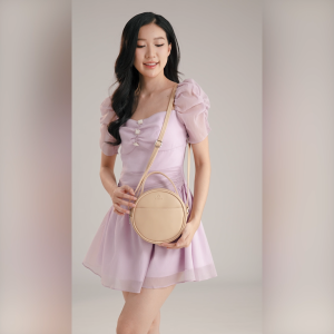 Túi Yuumy - Bộ hộp quà (Túi đeo chéo YN261 size 18 + Hộp + Túi Giấy + Túi rút đựng sản phẩm + Thiệp viết lời chúc)