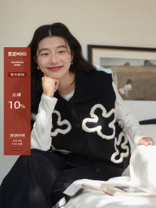 Black Flowered Contrast Color Spring Outerwear Knit Vest