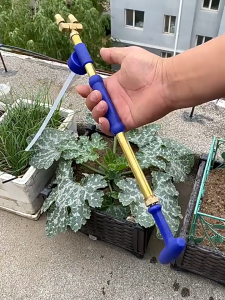 หัวฉีดน้ำทองเหลืองปรับแรงดันสูง Atomizing Misting Nozzle หัวฉีดเดี่ยว / หัวฉีดคู่ แบบพกพา สำหรับสวน ระบบชลประทาน