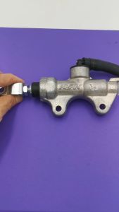 YAMAHA Y125 Y125Z Y125ZR REAR MASTER PUMP MASTER PAM REAR 100% ORIGINAL JAPAN 5BU-2583V-00