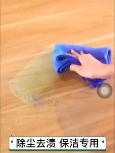 Colored Microfiber: A Durable Cleaning Material & Versatile Cleaning Tool