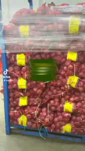 แขกจีน หอมแขกหัวใหญ่ แบ่งครึ่งกระสอบ น้ำหนัก4.5-5กิโลกรัม ของใหม่ เนื้อแน่น