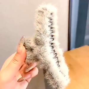 Jepit Rambut Bulu Lembut Multifungsi Warna-Warni Aksesoris Fashion Wanita