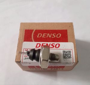 OLI PRESSURE SENSOR TOYOTA O718OO-0321 0RIGINAL 1BLN