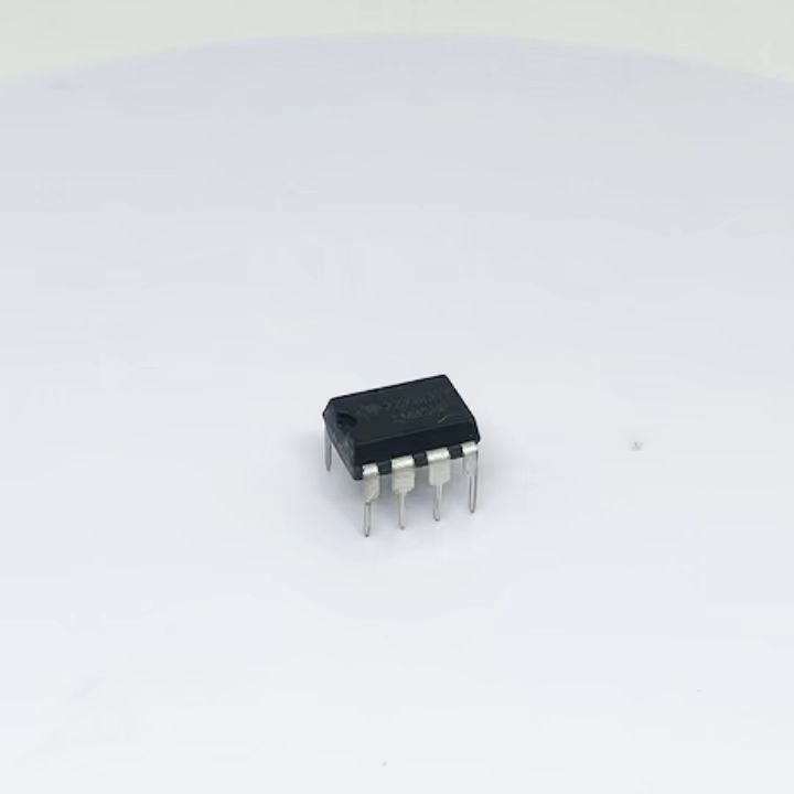 IC 74HC595 ขยายขาเอาต์พุตให้ Arduino ไอซี 74HC595 ไอซีเลื่อนบิต IC NE555P , LM358P