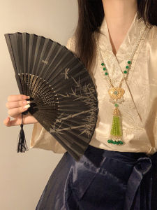 New Chinese Style Portable Folding Fan Black for Dancing with Cheongsam And Horse Face Skirt Traditional Artisanal Fan