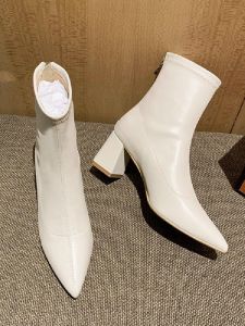 รองเท้าบูทส้นสูงสีขาว ทรงหัวแหลม ทรงหัวมน สำหรับผู้หญิง รองเท้าบูททรงมาร์ติน ฤดูใบไม้ผลิและฤดูใบไม้ร่วง รองเท้าหนัง PU สำหรับผู้หญิง
