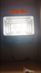 Đèn năng lượng mặt trời 100w ( ánh sáng 3 màu )