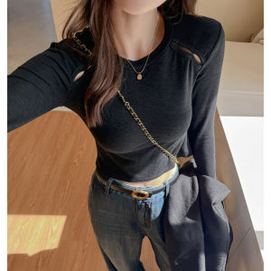 เสื้อยืดผู้หญิงแขนยาวทรงเข้ารูปสไตล์ฤดูใบไม้ผลิและฤดูใบไม้ร่วงแบบใหม่ เสื้อชั้นในสีดำ ชุดชั้นในสุดเก๋ เสื้อคลุมกันหนาวแบบลำลอง