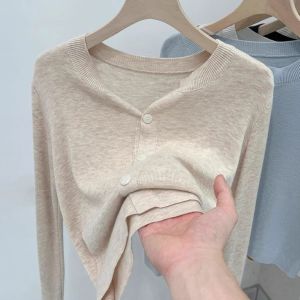 Fashion New Style Spring High Sense Design Unique Long Sleeve V-Neck Knitted Top