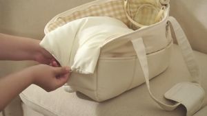 Max1 กระเป๋าใส่สัตว์เลี้ยง คุณปลอดภัย สีครีม มินิมอล กระเป๋าใส่เหลือง กระเป๋าใส่น้องหมา