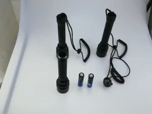 Convenient Diving flashlight powerful waterproof flashlight for going out to sea