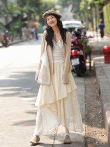 Beige Unique Age-Reducing Layered Irregular Half-Skirt