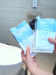 【50 pcs】Disposable toilet seat independently packaged sterilized dirt resistant waterproof double-layer thickened fully covered suitable for travel and home use