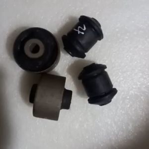 Cao su càng A Daewoo Lacetti trong nước 2004 - 2009. Có quả to nhỏ quý khách vui lòng lựa chọn