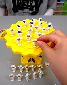 🔥 เล่นสำหรับเด็ก เกมนักบินอวกาศ ฝึกทักษะทางคณิตศาสตร์ บอร์ดเกมส์ เกมฮิตใน Tiktok 🔥