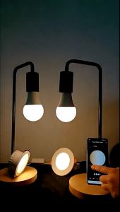หลอดไฟ LED สมาร์ท E27 GU10 E14 ใช้แอป Tuya/Smart Life + ควบคุมเสียง Google Home Alexa
