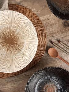 Mino Yaki | Underglaze Multicolor Traditional Ceramic Tableware